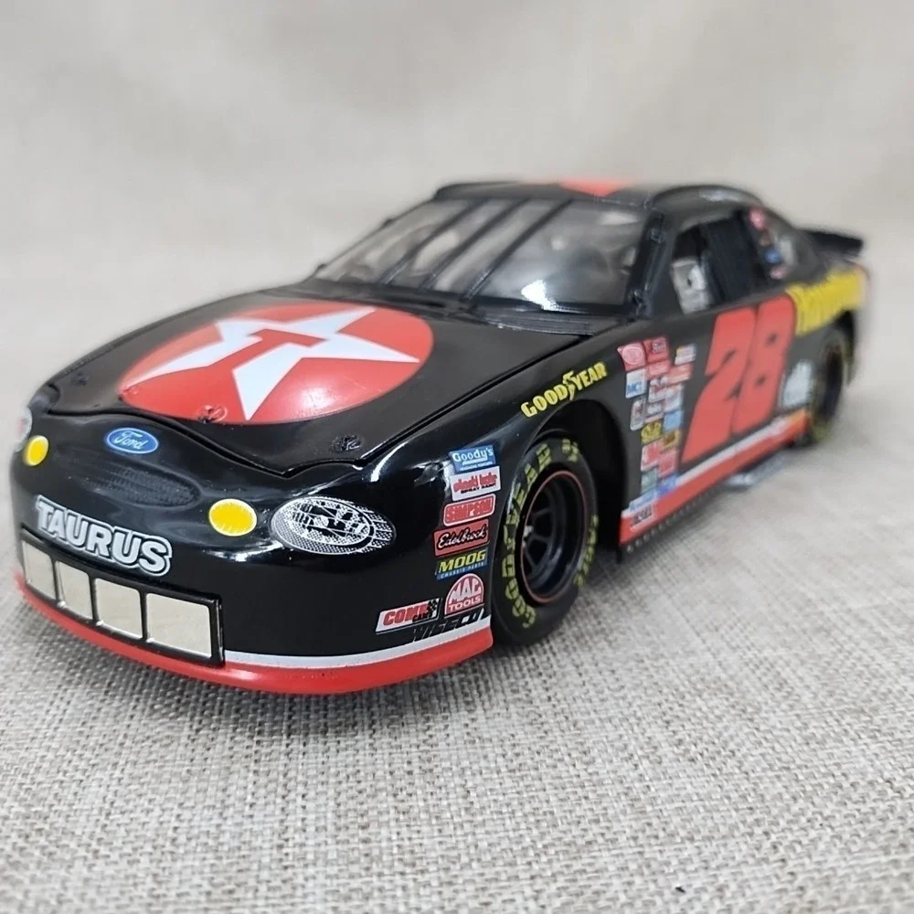 1:24 Action Diecast Nascar 1999 Kenny Irwin #28 Ford Taurus Texaco Mac Tools